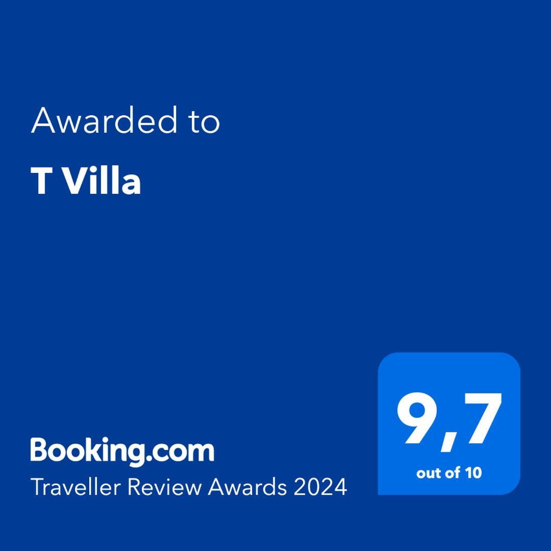 T Villa 卡拉塔比亚诺 外观 照片